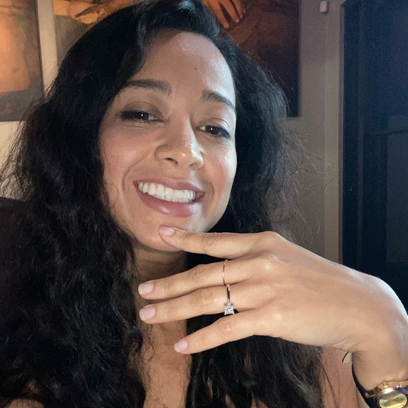 Meet your Posher, Carol of the Carolinas - Picture 2 of 2